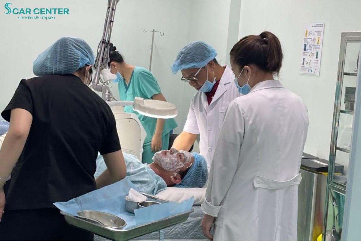 Phòng Khám Da Liễu Scar Center là đơn vị chuyên sâu trị sẹo hàng đầu TP.HCM do 100% Bác sĩ CKI trực tiếp đảm nhận