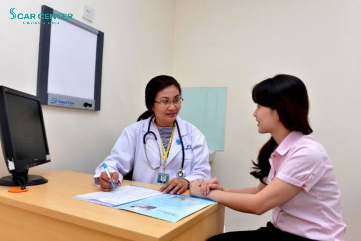 Thăm khám và điều trị sẹo rỗ tại Bệnh viện Đại học Y Dược TP.HCM