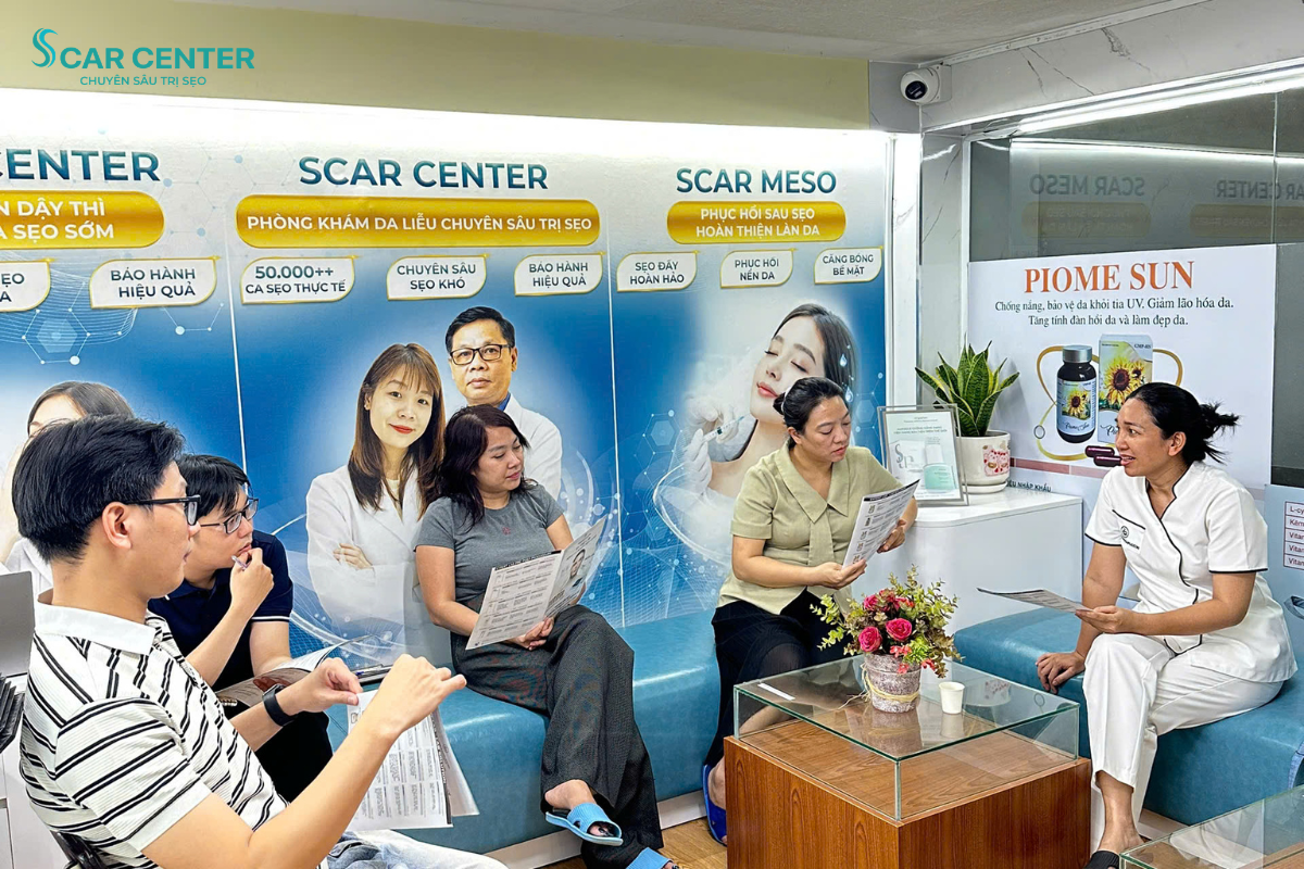 Scar Center cập nhật kiến thức chuyên môn qua buổi đào tạo cùng nhãn hàng Uyên Phương